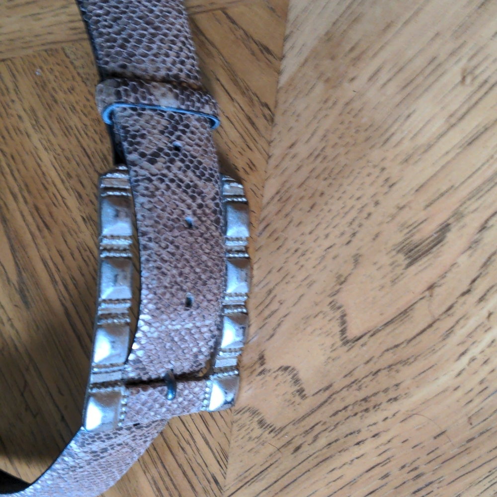Leather belt